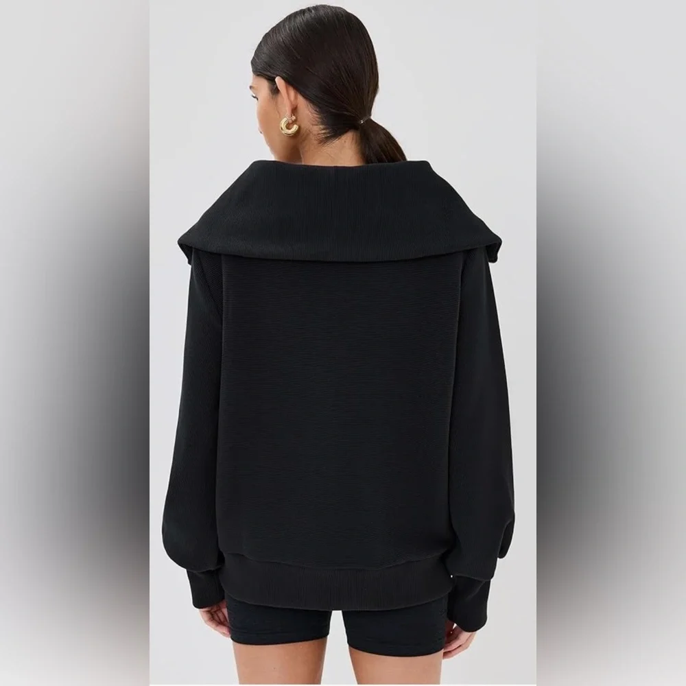 ▪️NWT Varley Vine Ribbed Half-Zip Sweatshirt in Black with Gold Zipper